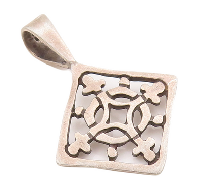 925 Sterling Silver Vintage Pendant Cutout Symmetric Pattern Carved  PT23063