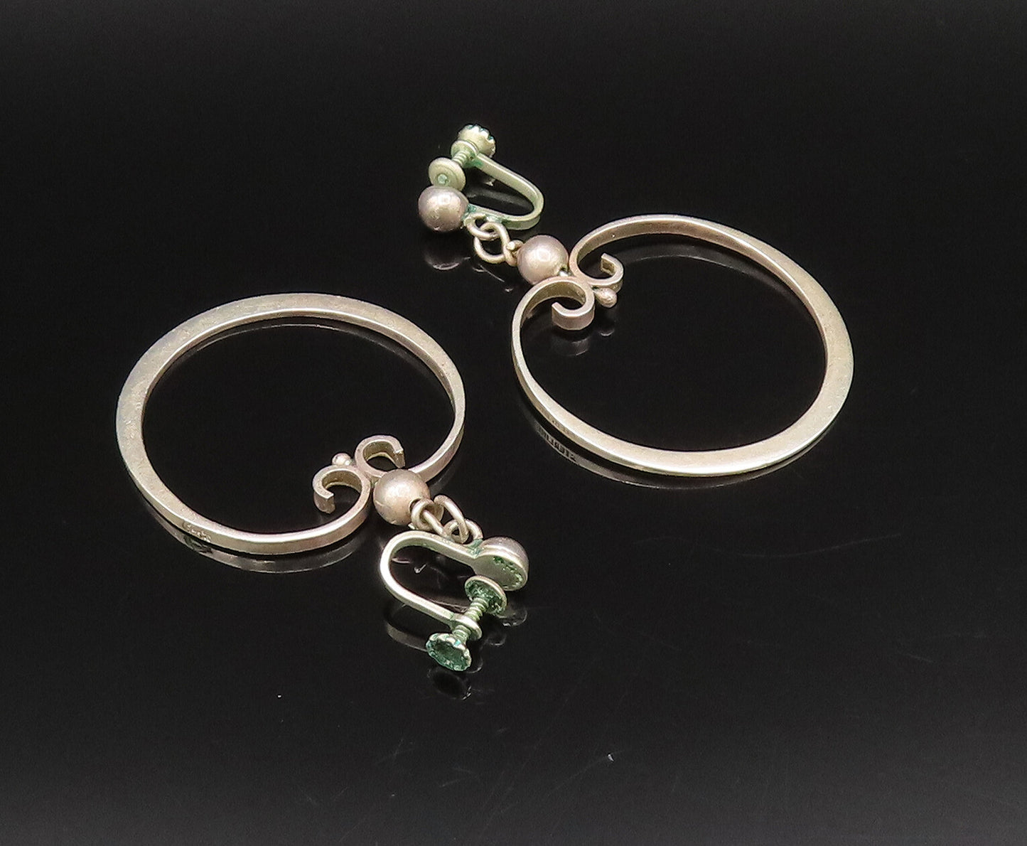 925 Silver  Vintage Swirled Circle & Bead Ball Screw Back Earrings  EG12212