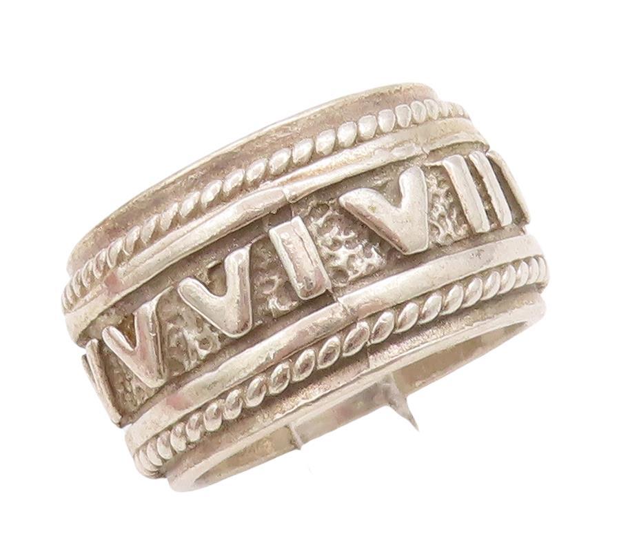 925 Sterling Silver Vintage Ring Solid All Around Roman Numeral  Sz 8 RG28400