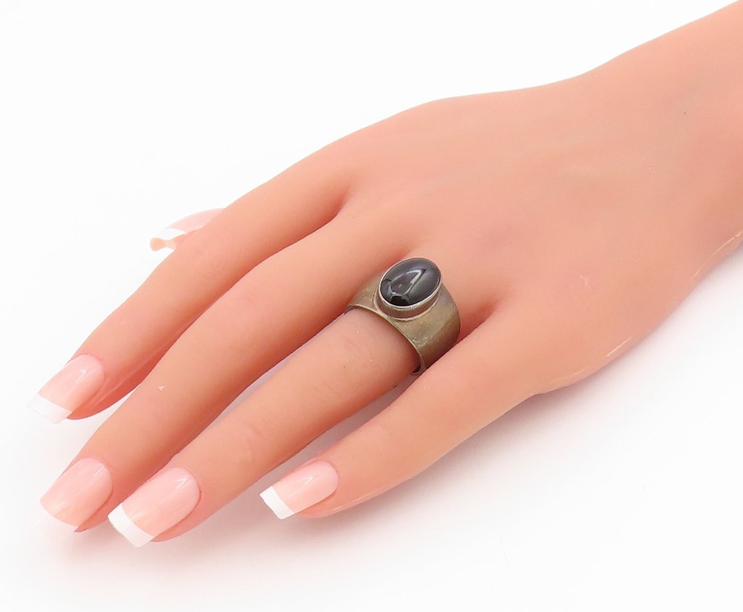925 Sterling Silver Vintage Ring MEXICO Cabochon Black Onyx Band  Sz 8  RG34647