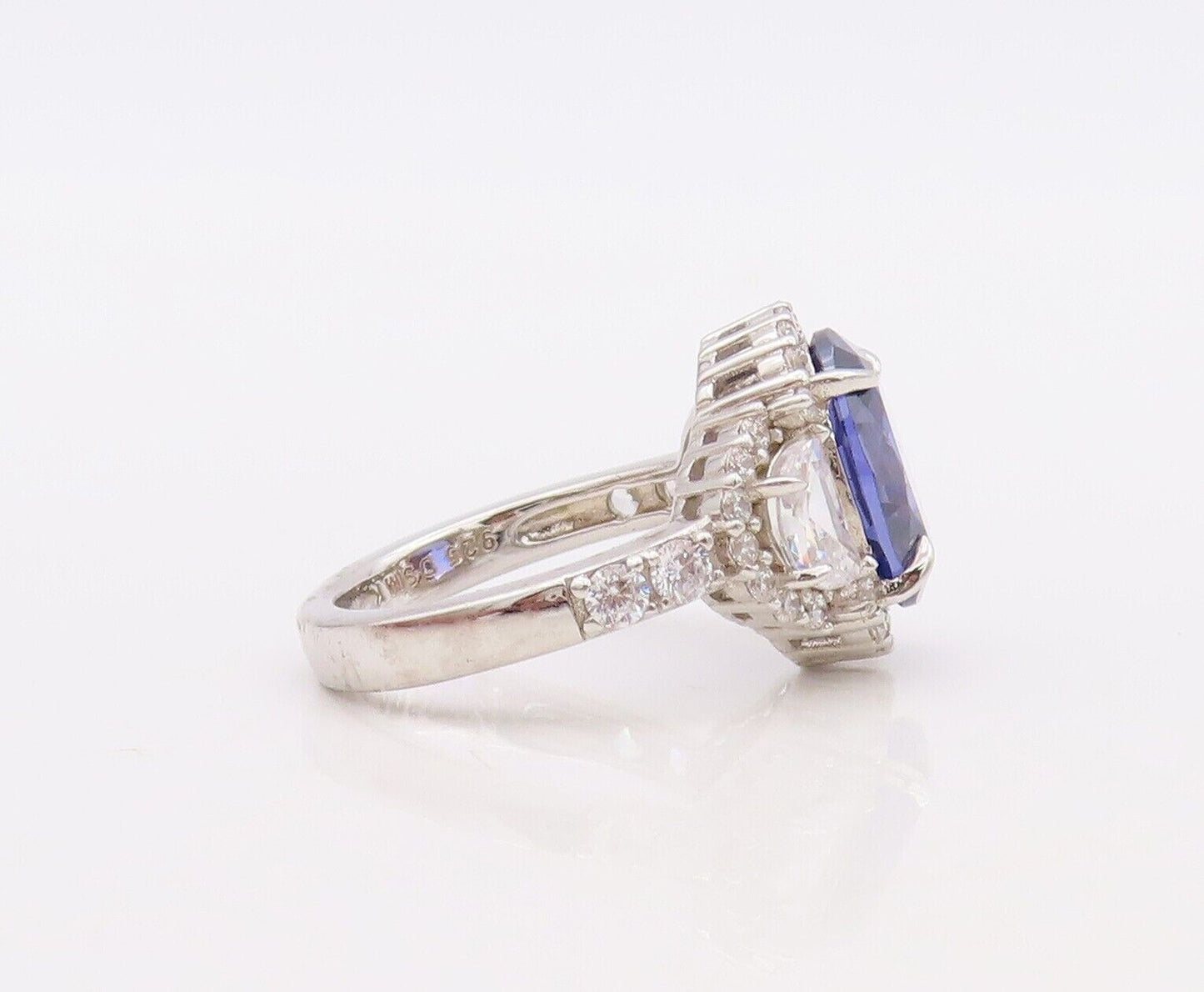 925 Sterling Silver Vintage Ring Designer Cutout Sapphire & Topaz  Sz 7  RG30043