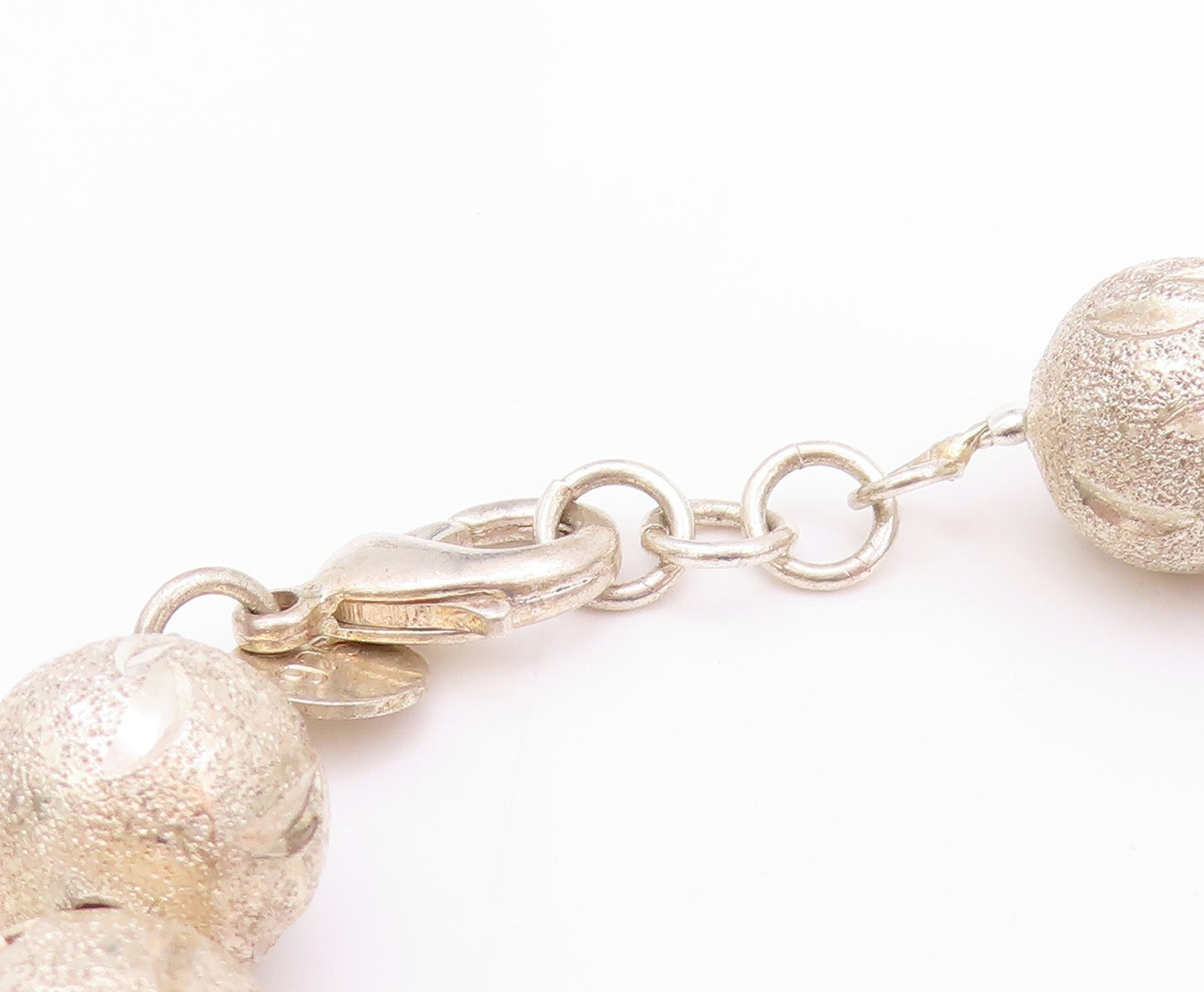 925 Sterling Silver Vintage Necklace Modernist Glittery Carved Spheres  NE4544