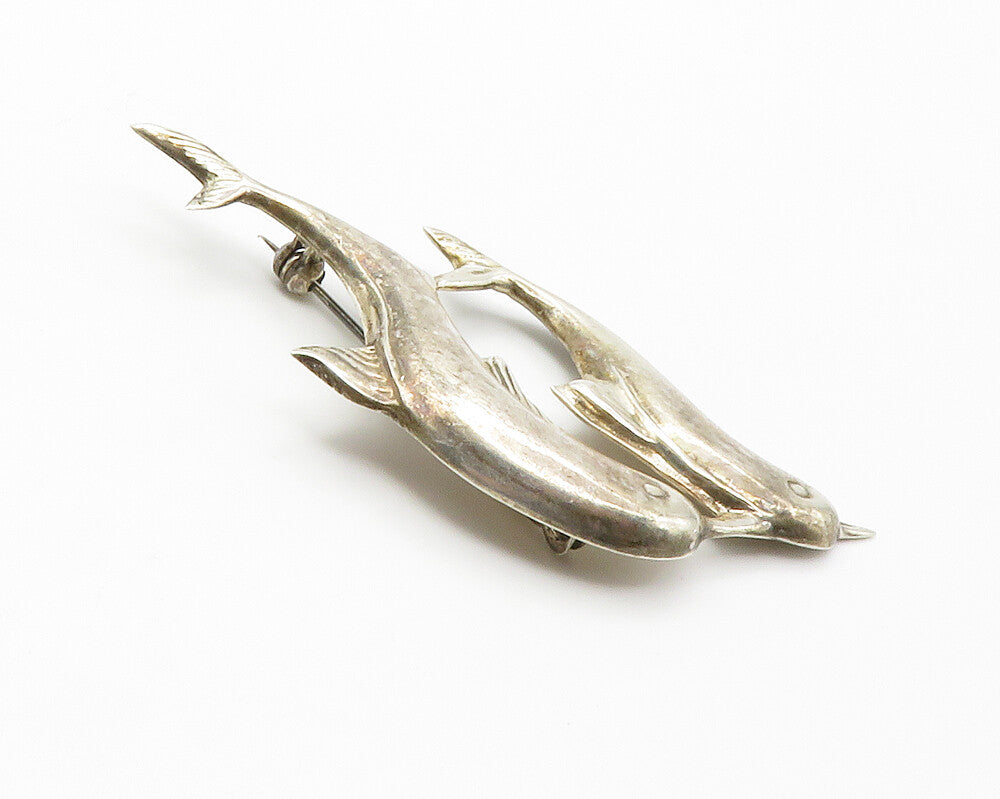 925 Sterling Silver  Vintage Dark Tone Double Dolphin Smooth Brooch Pin BP5571