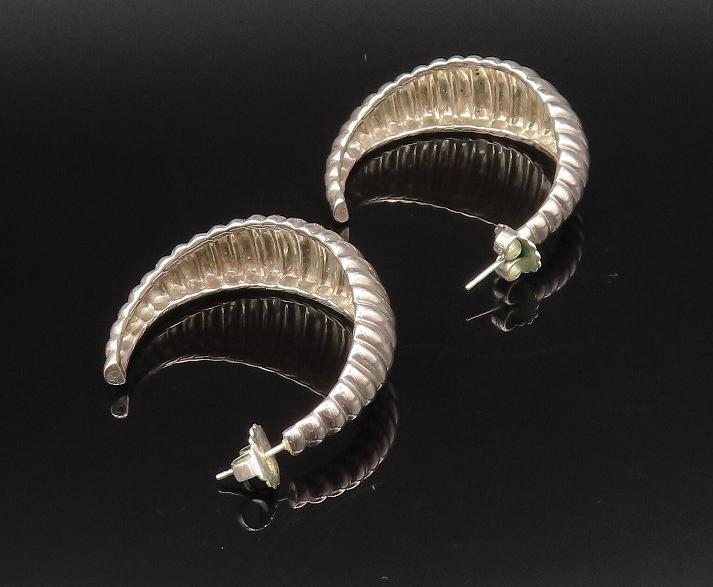 JOHN HARDY 925 Silver  Vintage Graduated Scalloped Open Hoop Earrings  EG12233