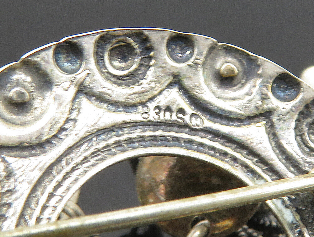EUROPEAN 925 Silver  Vintage Rope Twist Love Heart Dangle Brooch Pin  BP9457