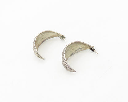 MEXICO 925 Sterling Silver  Vintage Textured Pointed J Hoop Earrings  EG9206