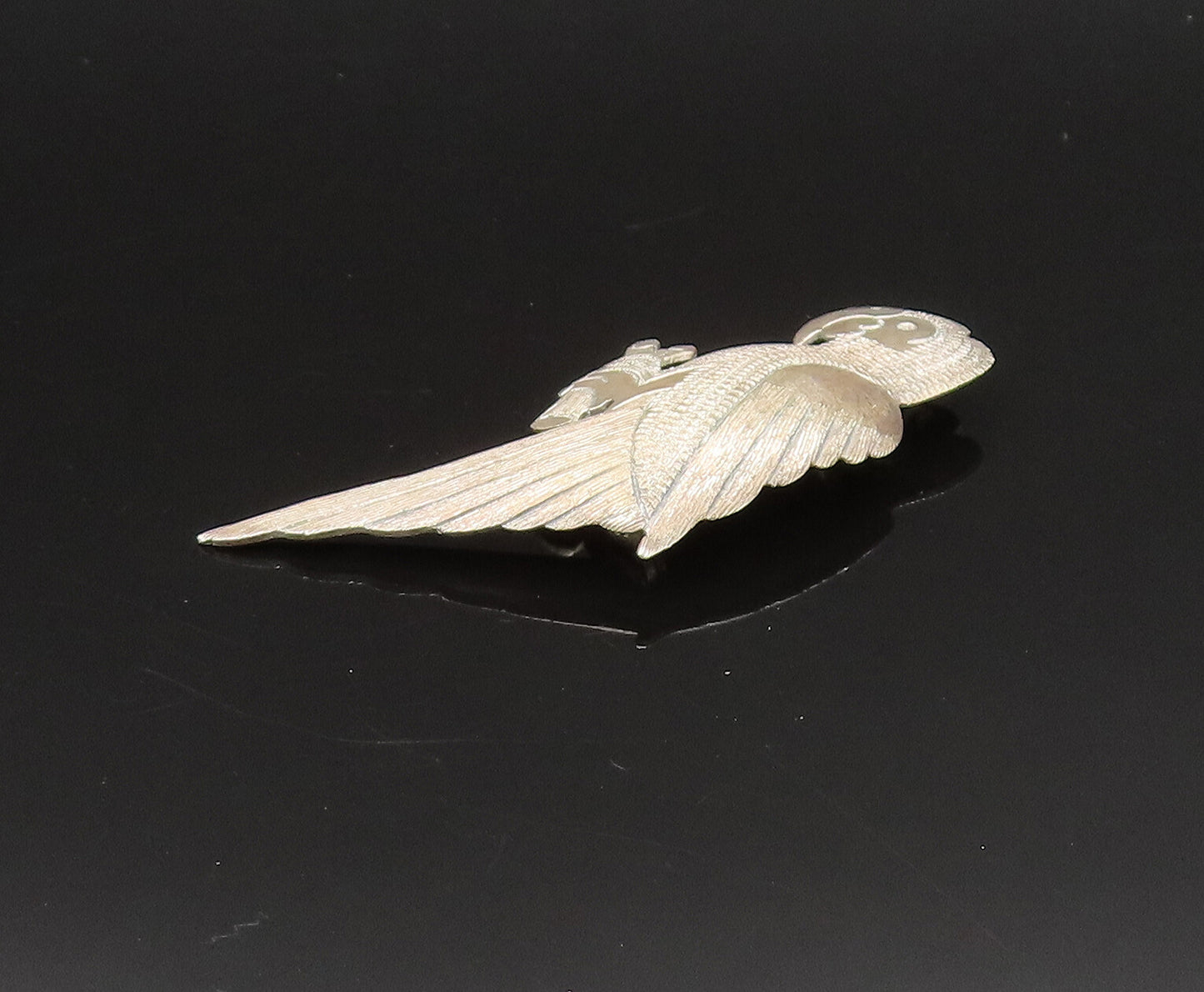 925 Sterling Silver  Vintage Brushed Finish Parrot Bird Brooch Pin  BP9568