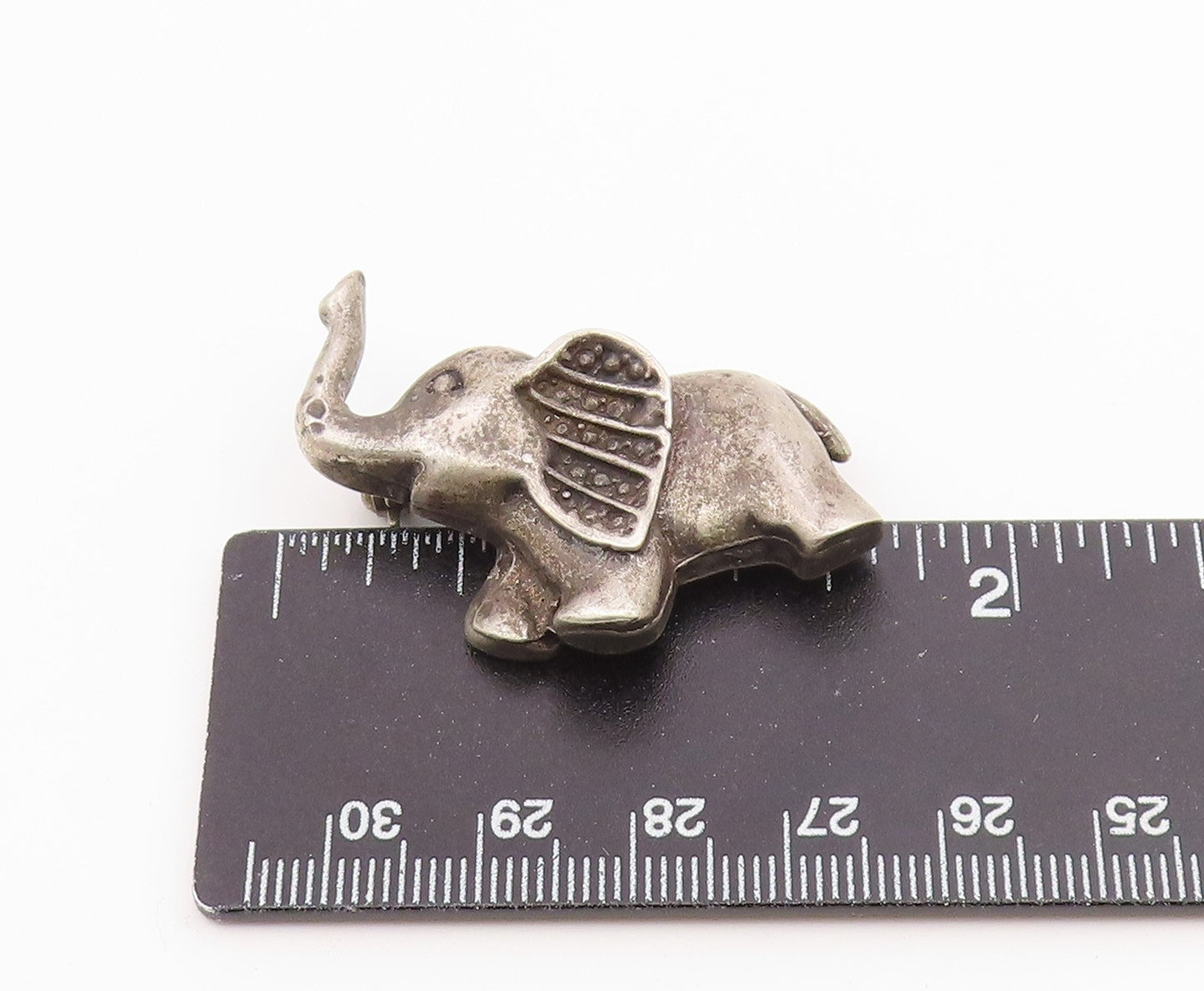 925 Sterling Silver  Vintage Elephant Animal Motif Oxidized Brooch Pin  BP8287