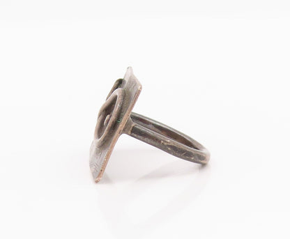 925 Sterling Silver Vintage Ring Dark Tone Minimalist Carved Fish  Sz 5  RG33084