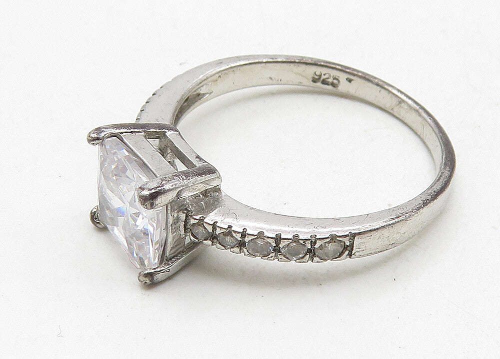 925 Sterling Silver  Cubic Zirconia Solitaire With Accents Ring Sz 7  RG10551
