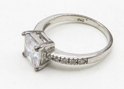 925 Sterling Silver  Cubic Zirconia Solitaire With Accents Ring Sz 7  RG10551