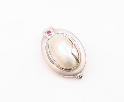 925 Silver  Vintage Oval Mother Of Pearl & Garnet Dome Cutout Pendant  PT21515
