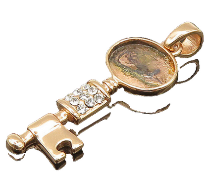 925 Sterling Silver  Vintage Crystal Rose Gold Plated Key Pendant  PT17409