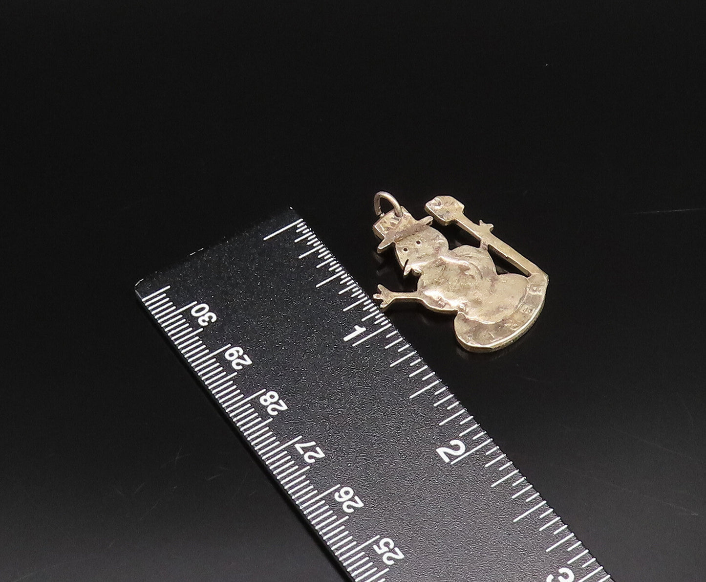925 Sterling Silver  Vintage Minimalist Frosty Snowman Drop Pendant  PT21744