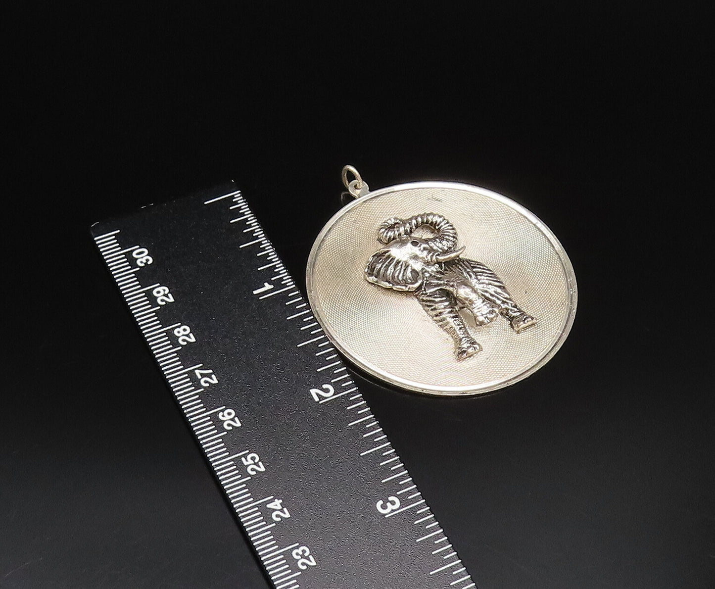 925 Sterling Silver  Vintage 3D Textured Elephant Round Mesh Pendant  PT21897