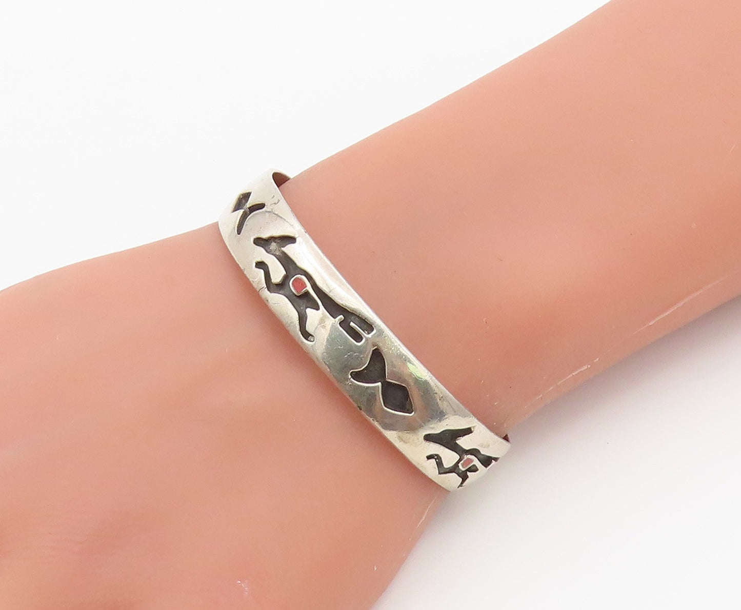 925 Sterling Silver Vintage Bracelet SOUTHWESTERN Antelope Motif Cuff  BT12144