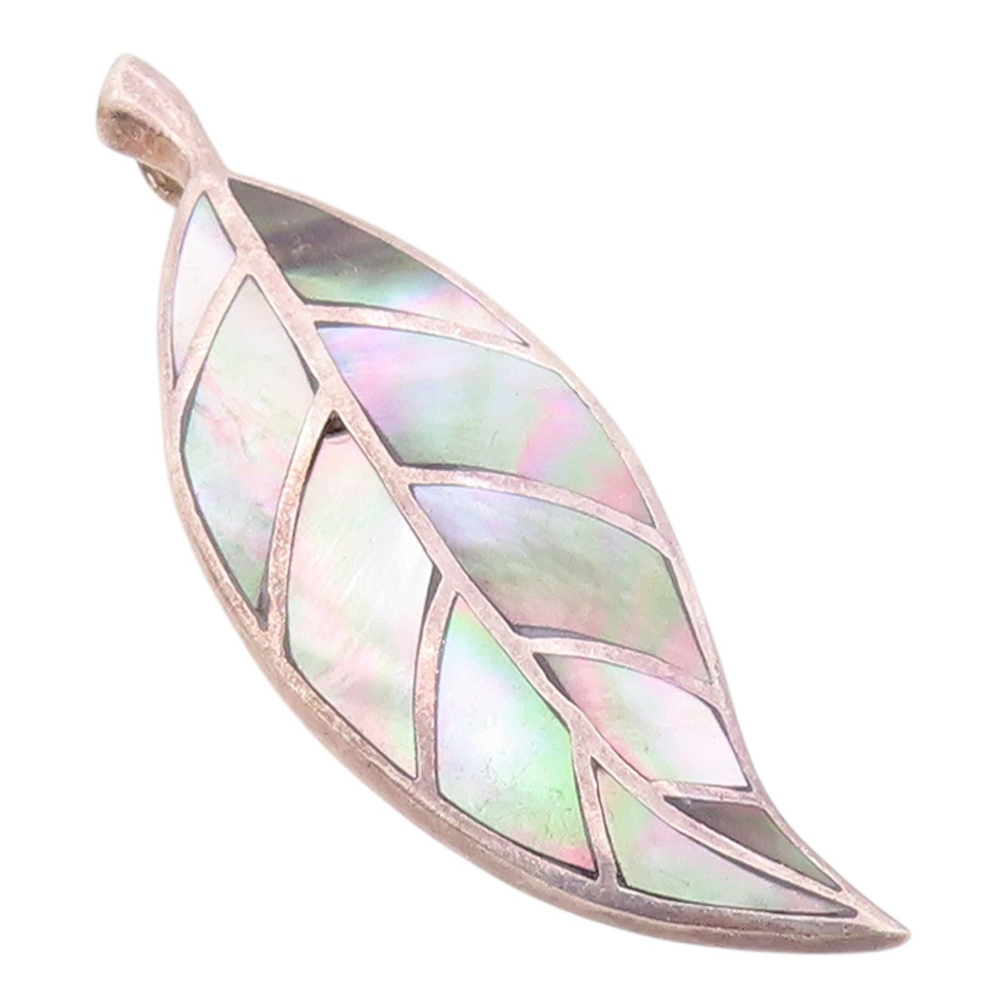 925 Sterling Silver  Vintage Mother Of Pearl Carved Leaf Pendant  PT20253