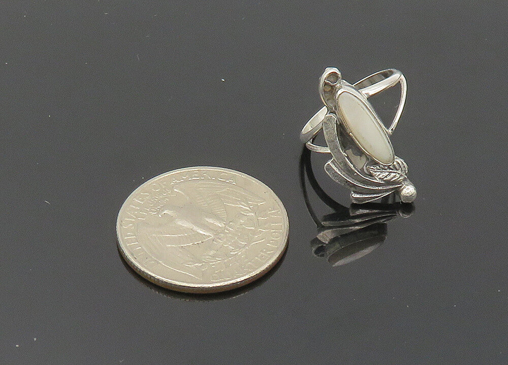 NAVAJO 925 Silver  Vintage Mother Of Pearl Shiny Band Ring Sz 5.5  RG20440