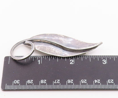 925 Sterling Silver  Vintage Dark Tone Single Leaf Motif Brooch Pin  BP3696