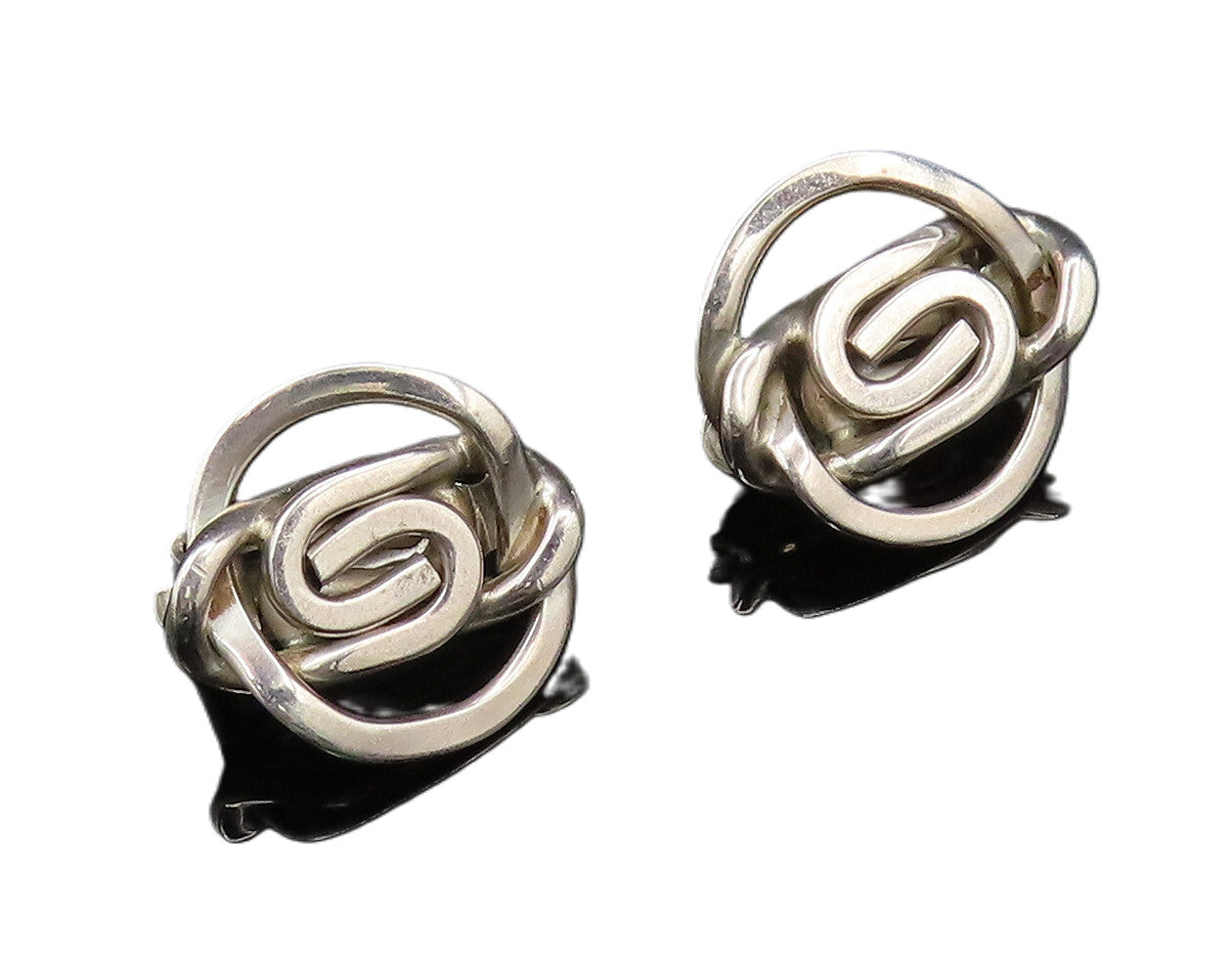 925 Silver Vintage Interlocking Curved Detail Non Pierced Earrings EG12036