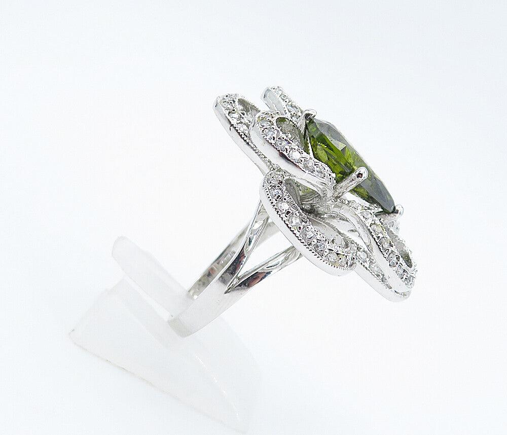 925 Sterling Silver   Peridot & Topaz Floral Motif Cocktail Ring Sz 10  RG8574