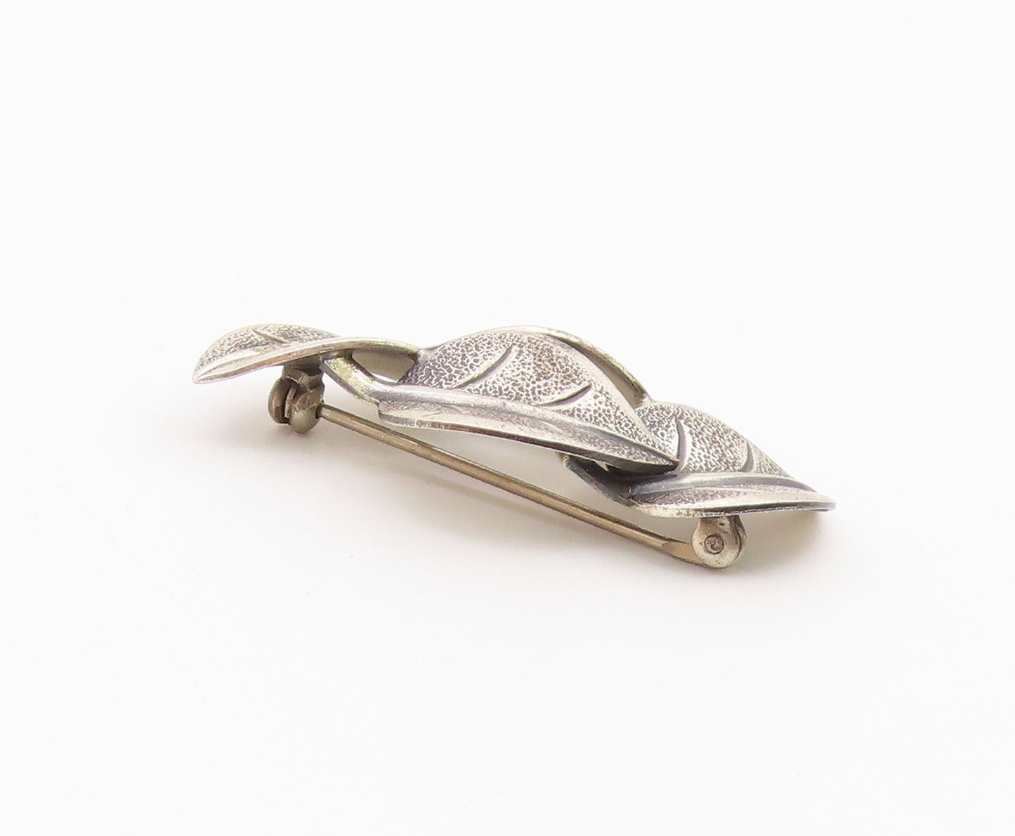 BEAU 925 Sterling Silver  Vintage Textured Floral Leaves Brooch Pin  BP3774