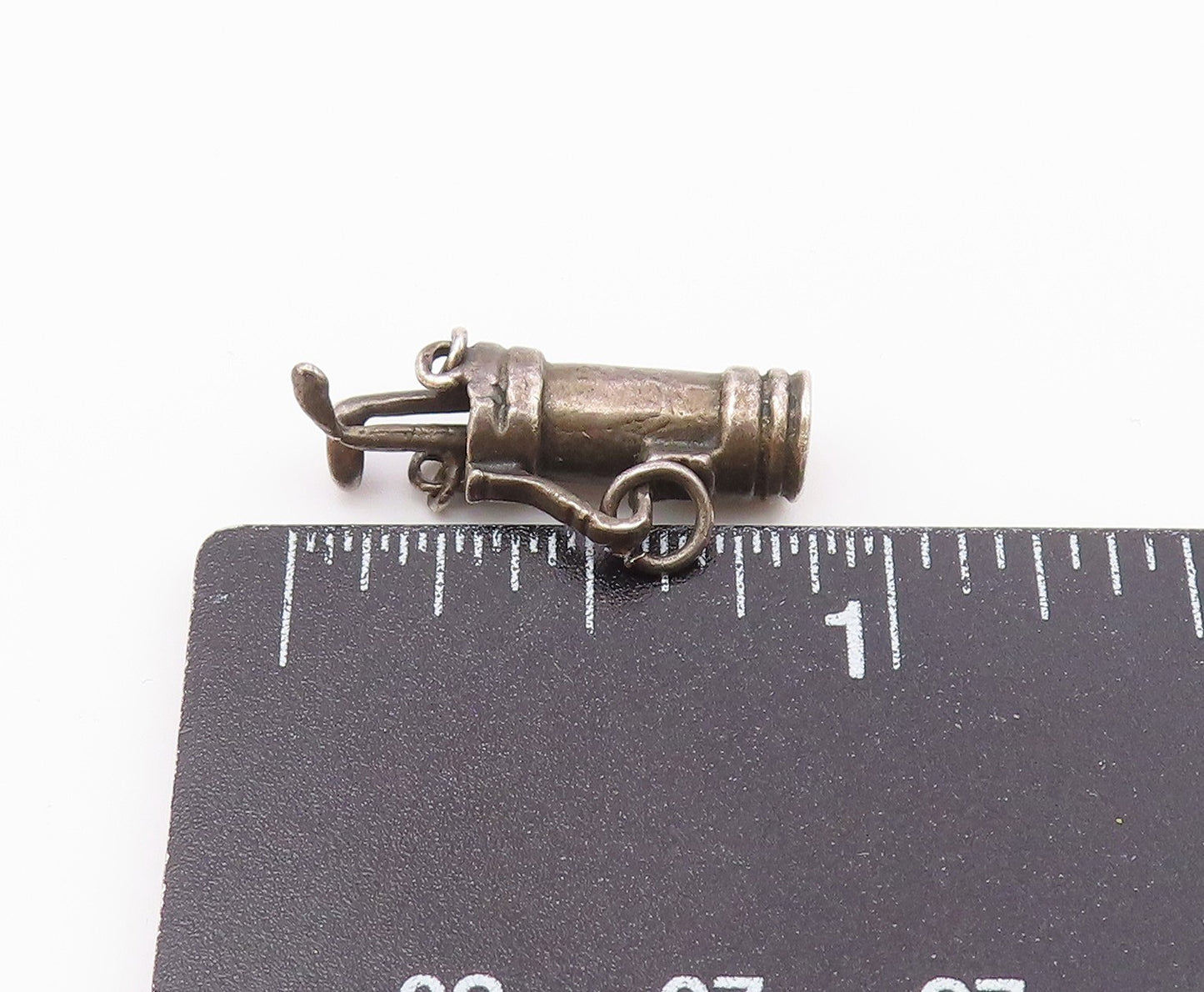 925 Sterling Silver  Vintage Petite Bag Of Golf Clubs Sports Pendant  PT17398