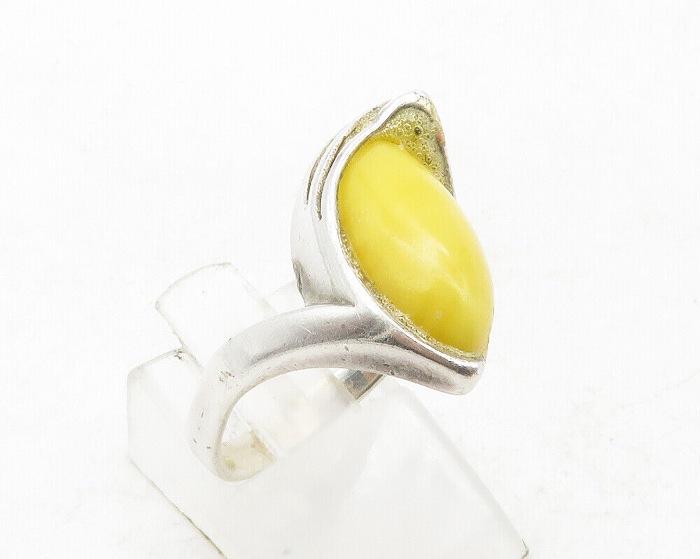 925 Sterling Silver  Vintage Egg Yolk Amber Shiny Cocktail Ring Sz 7.5 RG12978