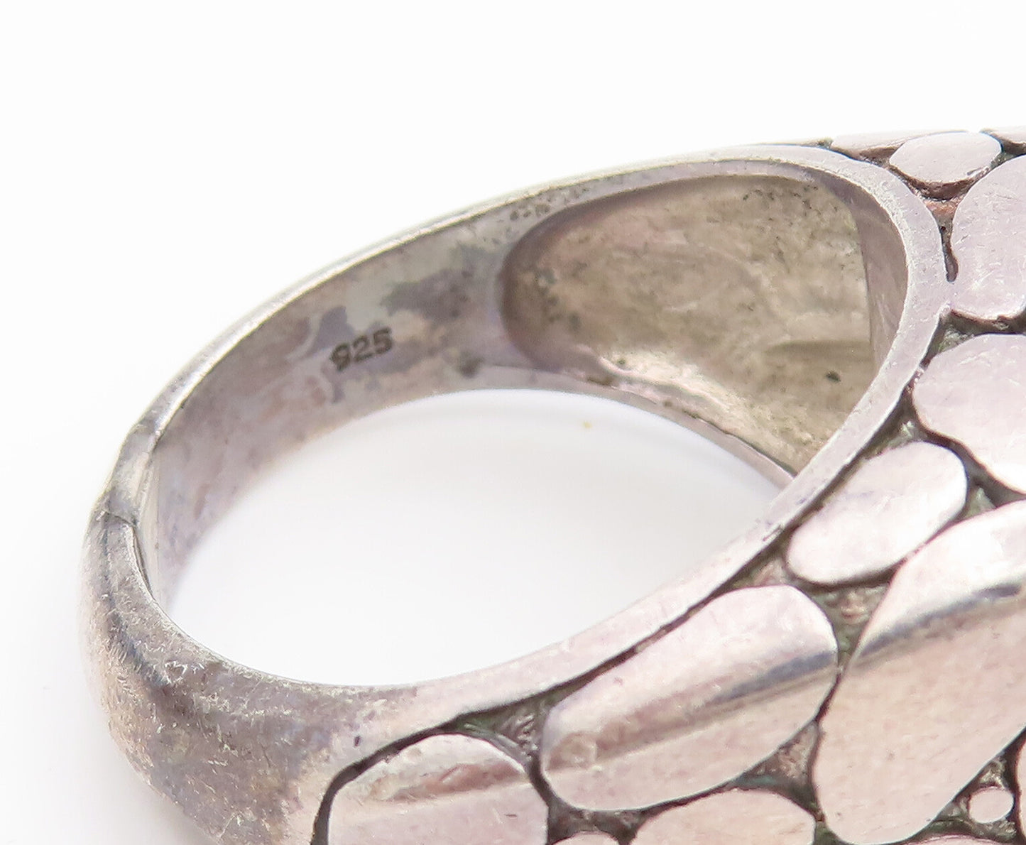 925 Sterling Silver  Vintage Pebble Wall Etched Band Onyx Ring Sz 11.5 RG26784