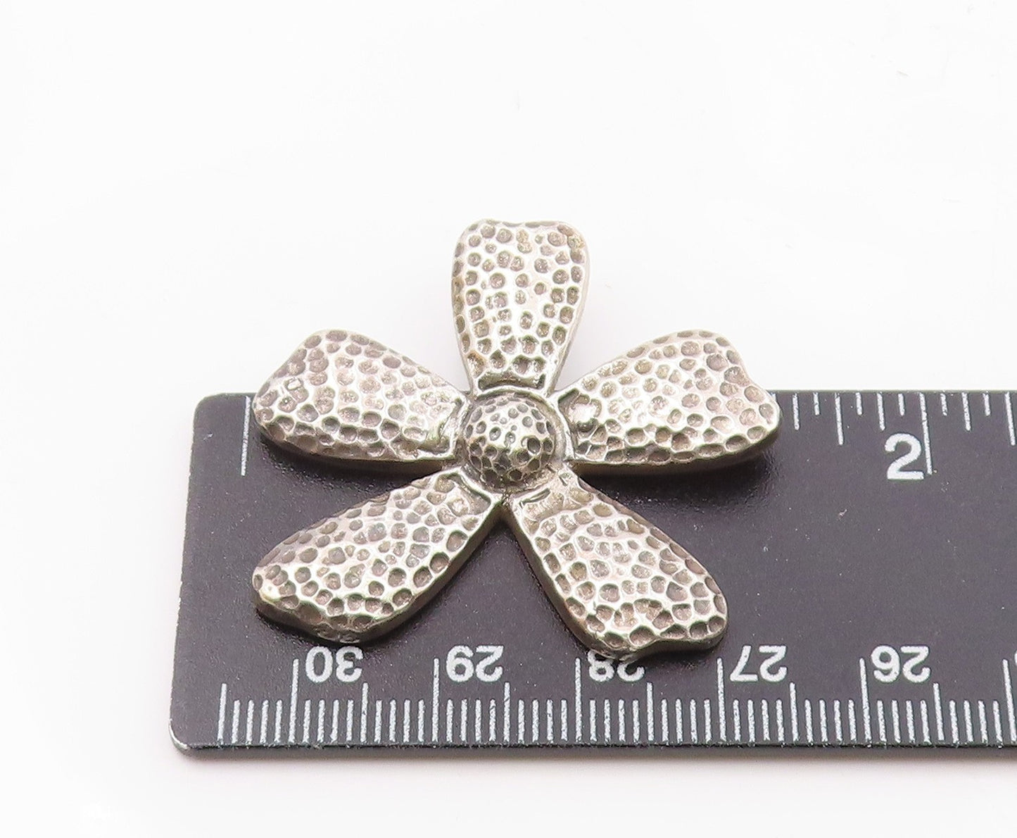 925 Sterling Silver  Vintage Carved Hammered Flower Pendant  PT20220