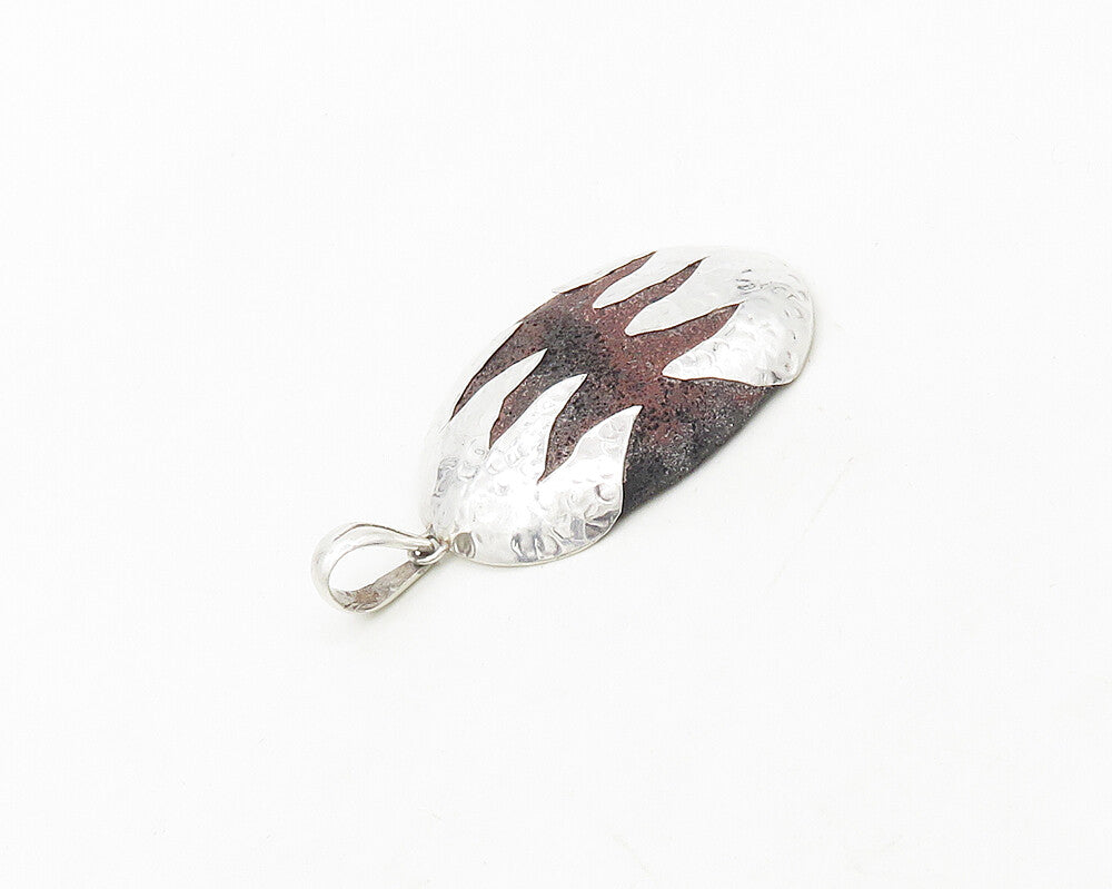925 Sterling Silver  Vintage Dark Stone Shiny Hammered Detail Pendant  PT14376