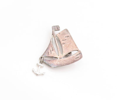 925 Sterling Silver Vintage Brooch Etched Sailboat With Dangling Anchor  BP11934