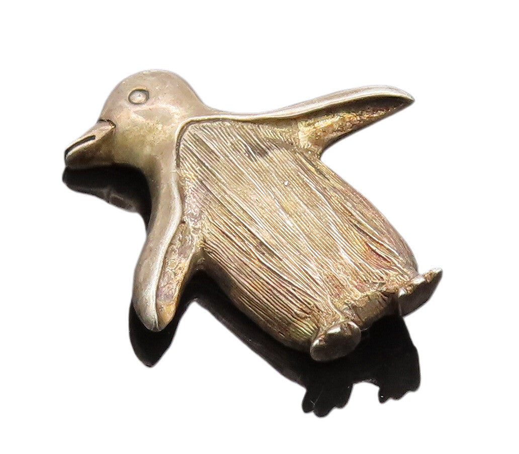 BREAKELL 925 Silver  Vintage Solid Carved Walking Penguin Brooch Pin  BP10386