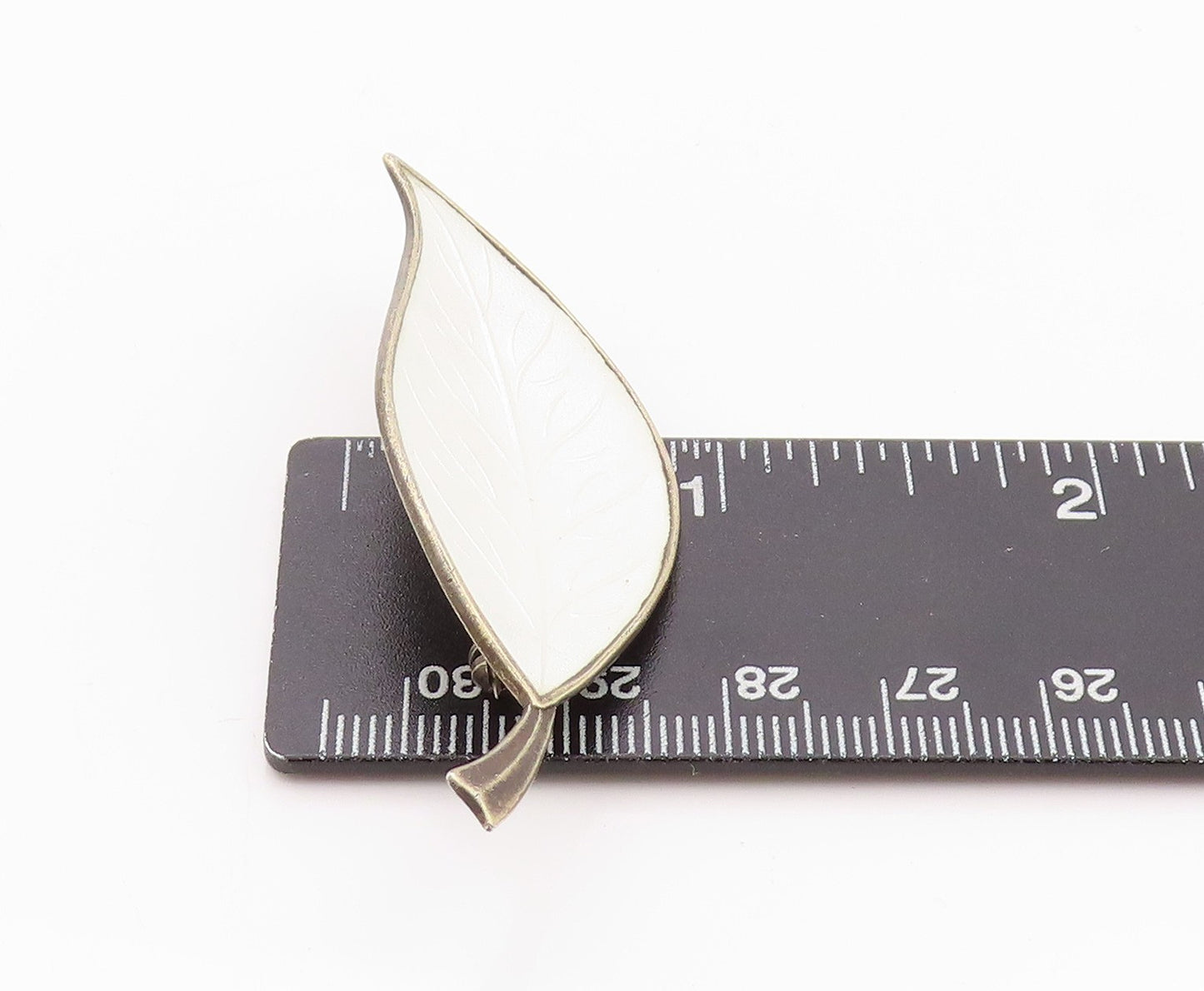 925 Sterling Silver Vintage Brooch DENMARK White Enameled Leaf  BP11574