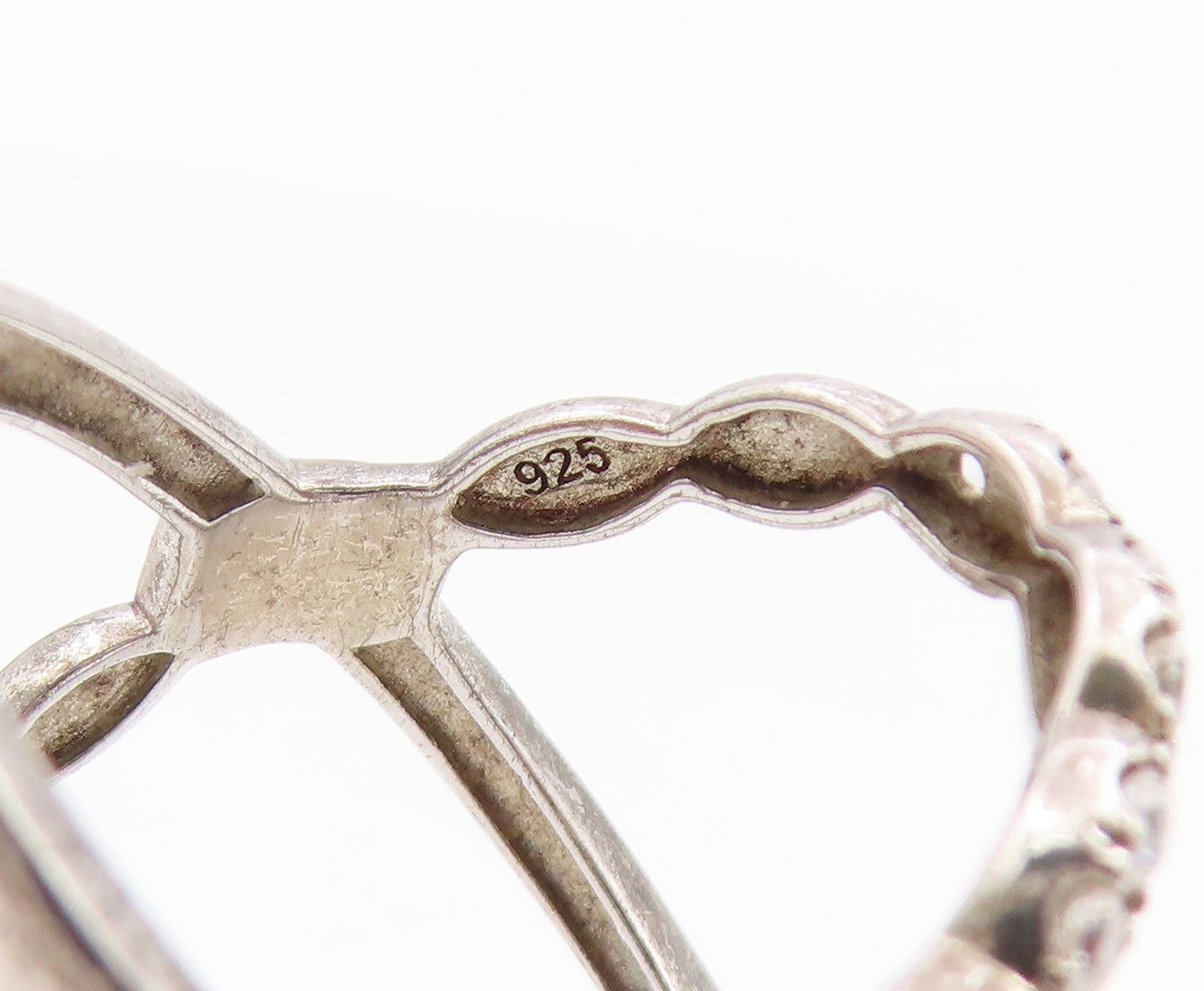 925 Sterling Silver Vintage Ring Modernist CZ Criss Cross Band  Sz 7  RG34878
