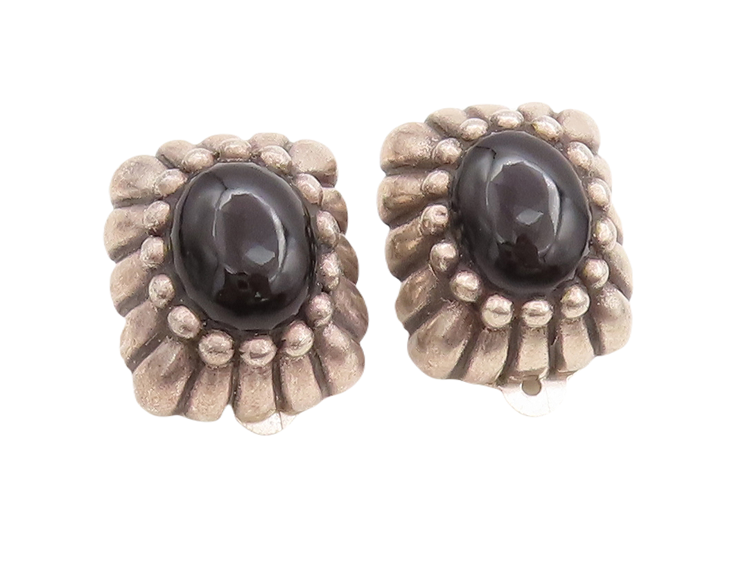 925 Sterling Silver Vintage Earrings Oval Shape Onyx Halo Grooved Design EG13108
