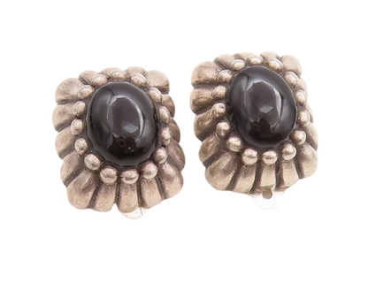 925 Sterling Silver Vintage Earrings Oval Shape Onyx Halo Grooved Design EG13108