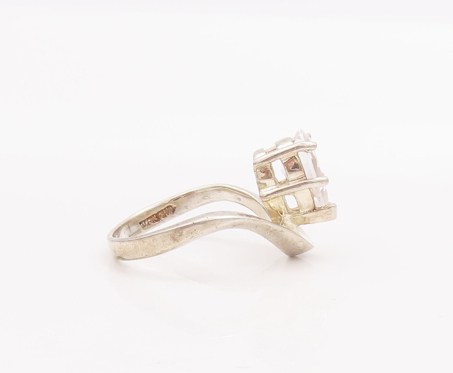 925 Sterling Silver Vintage Ring Swirled Shank Drop Cut CZ  Sz 6  RG28308