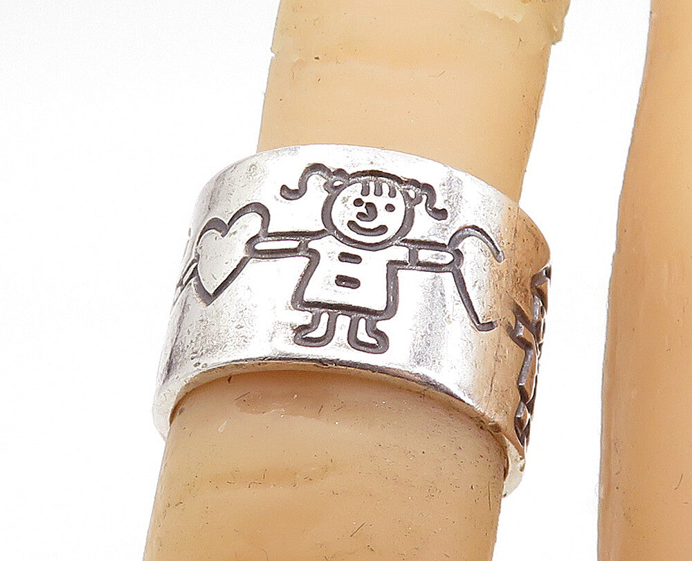 MEXICO 925 Silver  Vintage Children Holding Hands Band Ring Sz 5.5  RG6395