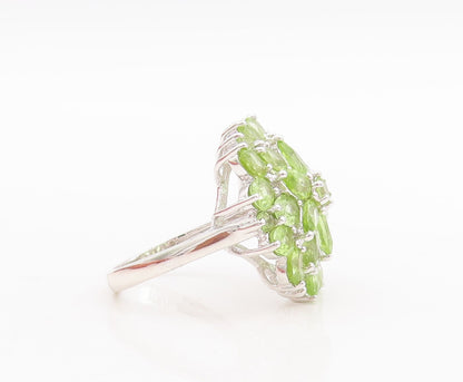 925 Sterling Silver Vintage Ring Marquise Cut Peridot Flower  Sz 6.5  RG29389