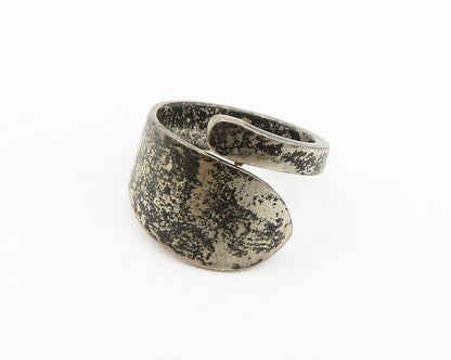 925 Sterling Silver  Vintage Oxidized Smooth Bypass Band Ring Sz 6.5  RG19533