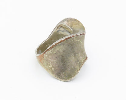 925 Sterling Silver  Vintage Smooth Wavy Dark Tone Band Ring Sz 7  RG14679