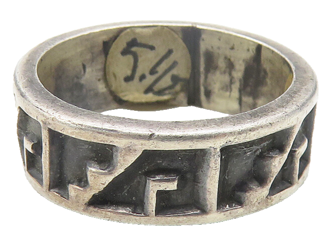 925 Sterling Silver  Vintage Oxidized Pattern Round Band Ring Sz 5  RG10927