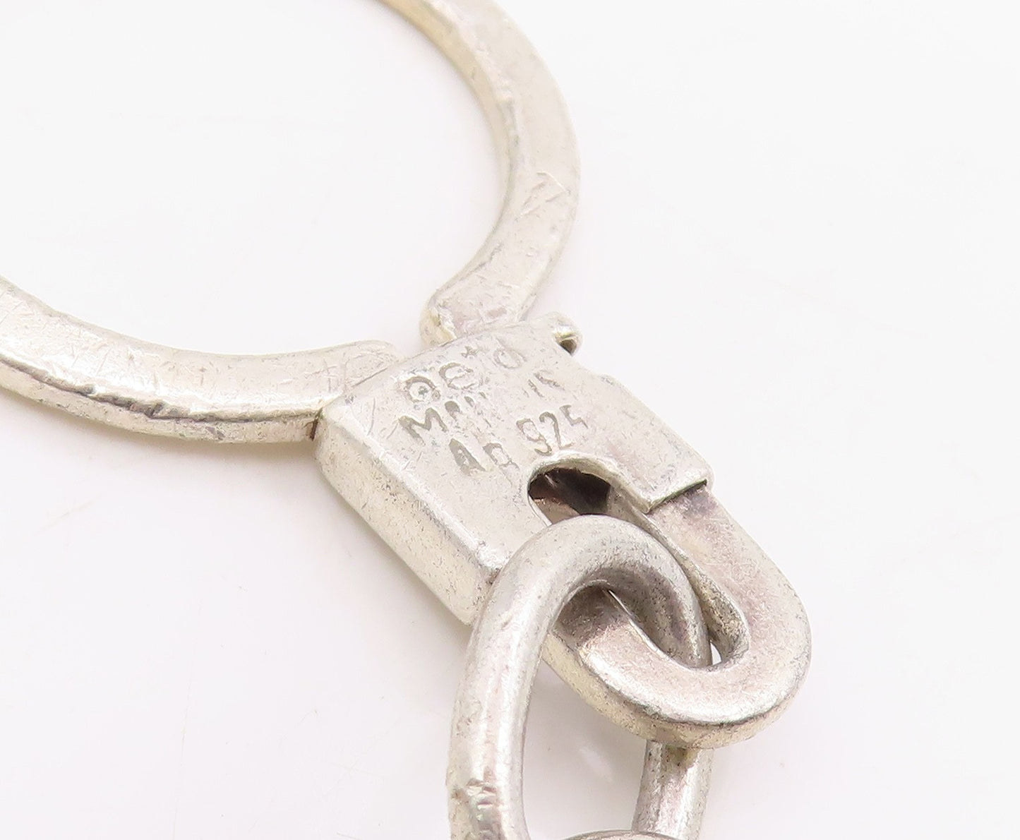 925 Sterling Silver Vintage Keychain Minimalist Abstract Loop Design  TR4177