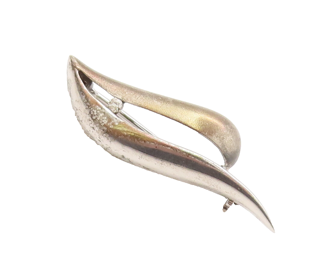 925 Sterling Silver Vintage Brooch Pin Swirly Slit Diamond Dolphin Face  BP10623
