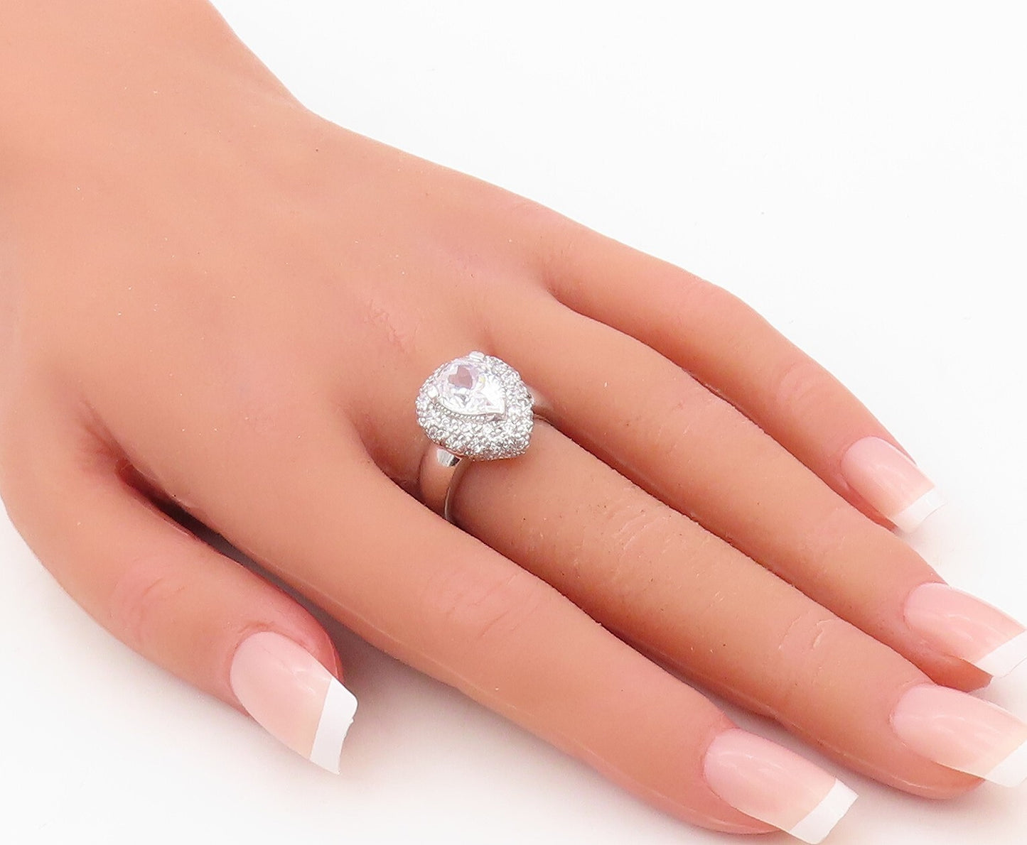 925 Sterling Silver Vintage Ring Drop Cut Halo Round CZ  Sz 7  RG30497