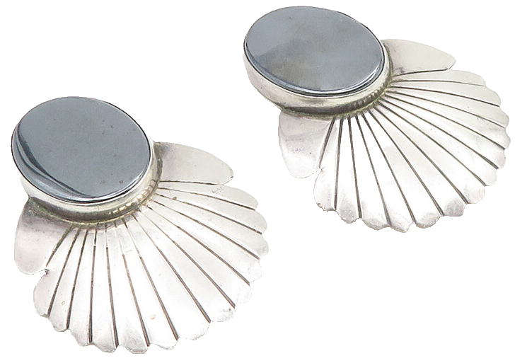 925 Sterling Silver  Vintage Hematite Scalloped Non Pierce Earrings  EG5537