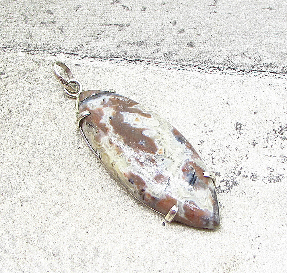 925 Sterling Silver  Vintage Cabochon Cut Agate Drop Pendant  PT1498