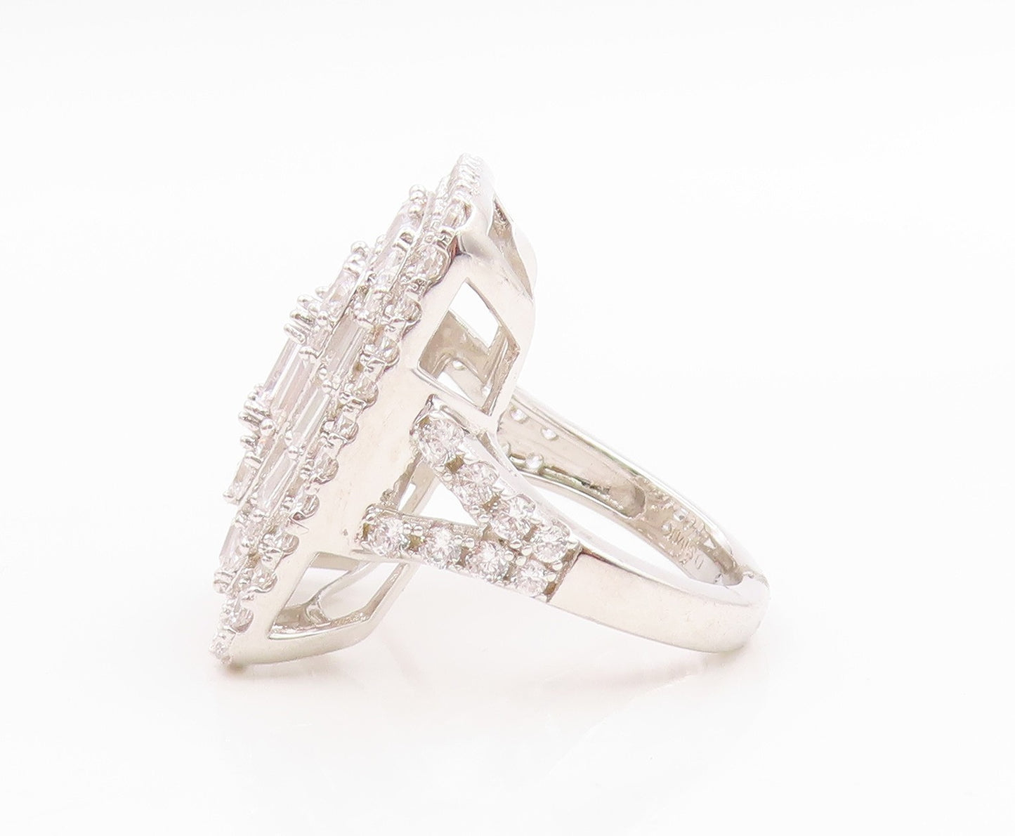 925 Sterling Silver Vintage Ring Sparkling CZ Geometric Band  Sz 7.5  RG35632