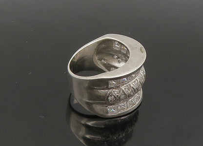 925 Sterling Silver  Vintage Sparkling Cubic Zirconia Band Ring Sz 7  RG22199